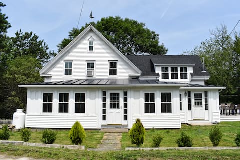 Cozy Harbor Waterfront