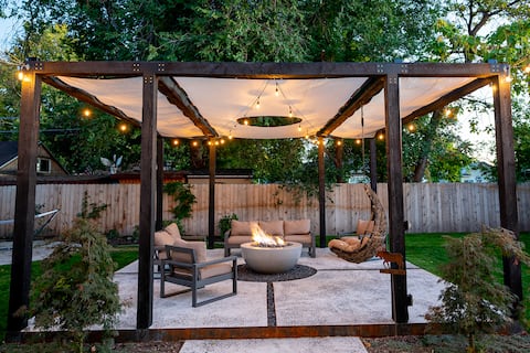 Stunning SLC House w/ Hot Tub and Fire Pit!