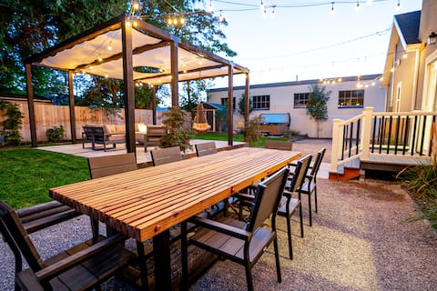 Stunning SLC House w/ Hot Tub and Fire Pit!