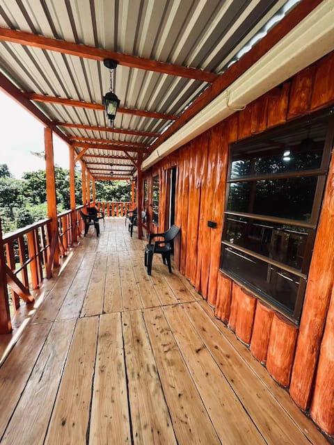 Spacious cabin in Los Naranjos