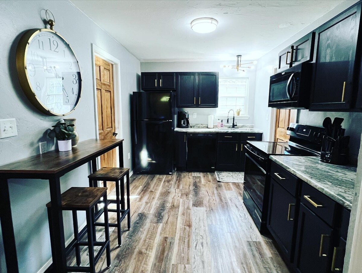 Menasha Mill House a cozy & modern two bedroom Houses for Rent in