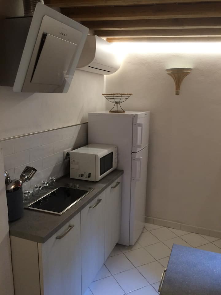 Amorino Apartments-loft/few Steps To Station - Firenze