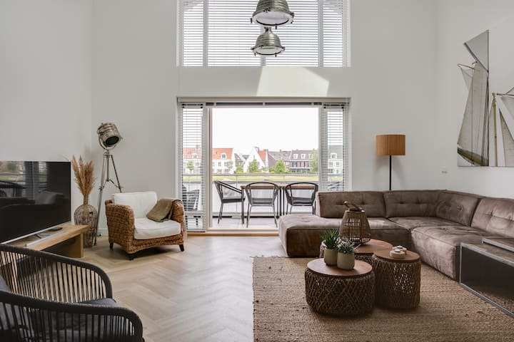 Beautiful Water Loft in the center of Harderwijk