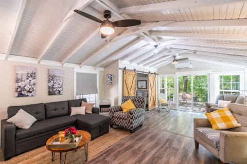 Quiet cabin in the woods, Fishing pond & Fire pit