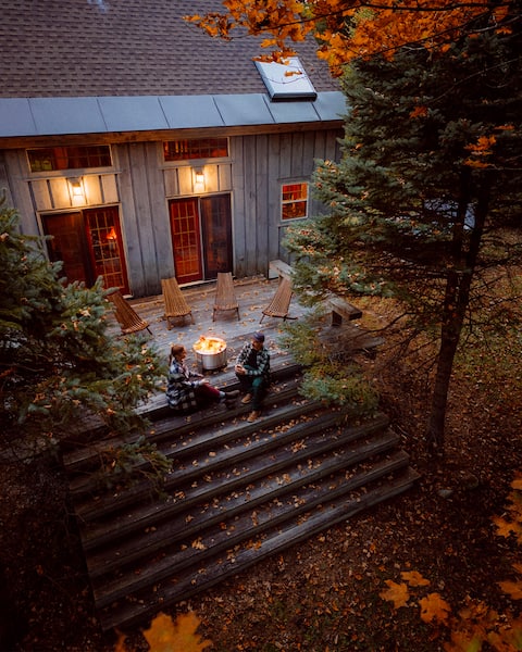 Vintage Vermont Cabin, Hot Tub, Fire Pit, Private