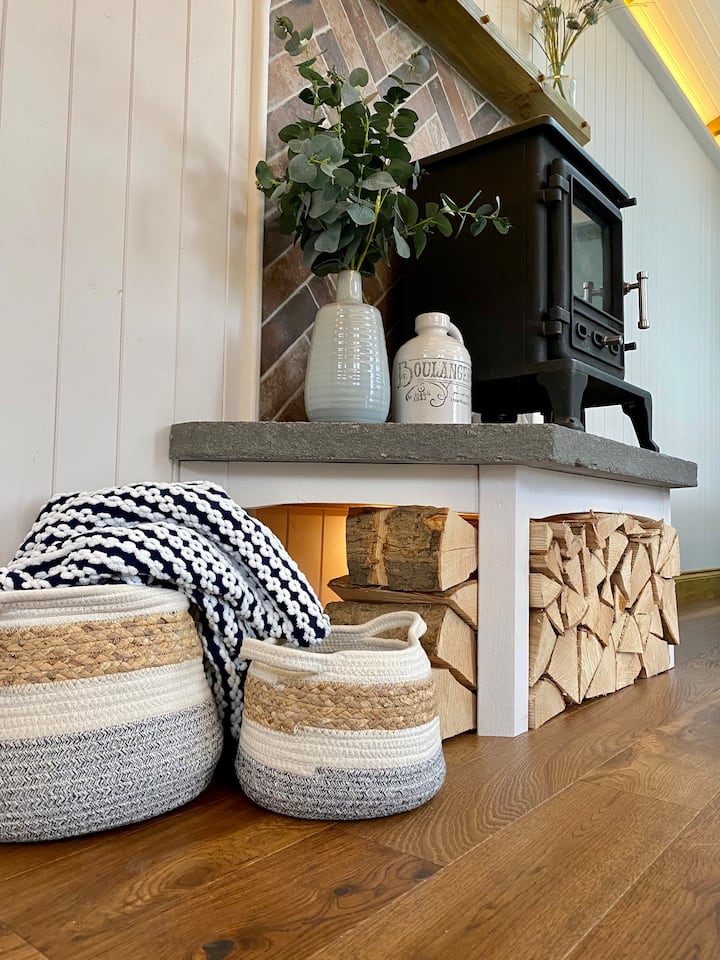 Brecon Beacons Hut on the Hill photo 4