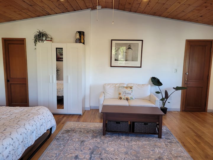 Rose Canyon Upper Suite - San Diego, CA