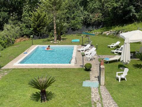 Countryside villa with pool