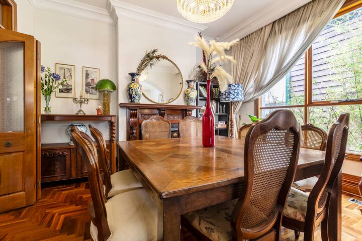 Windsor Manor: Edwardian charm, centrally located gallery image 4