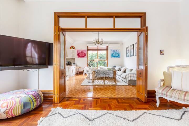 Windsor Manor: Edwardian charm, centrally located gallery image 5