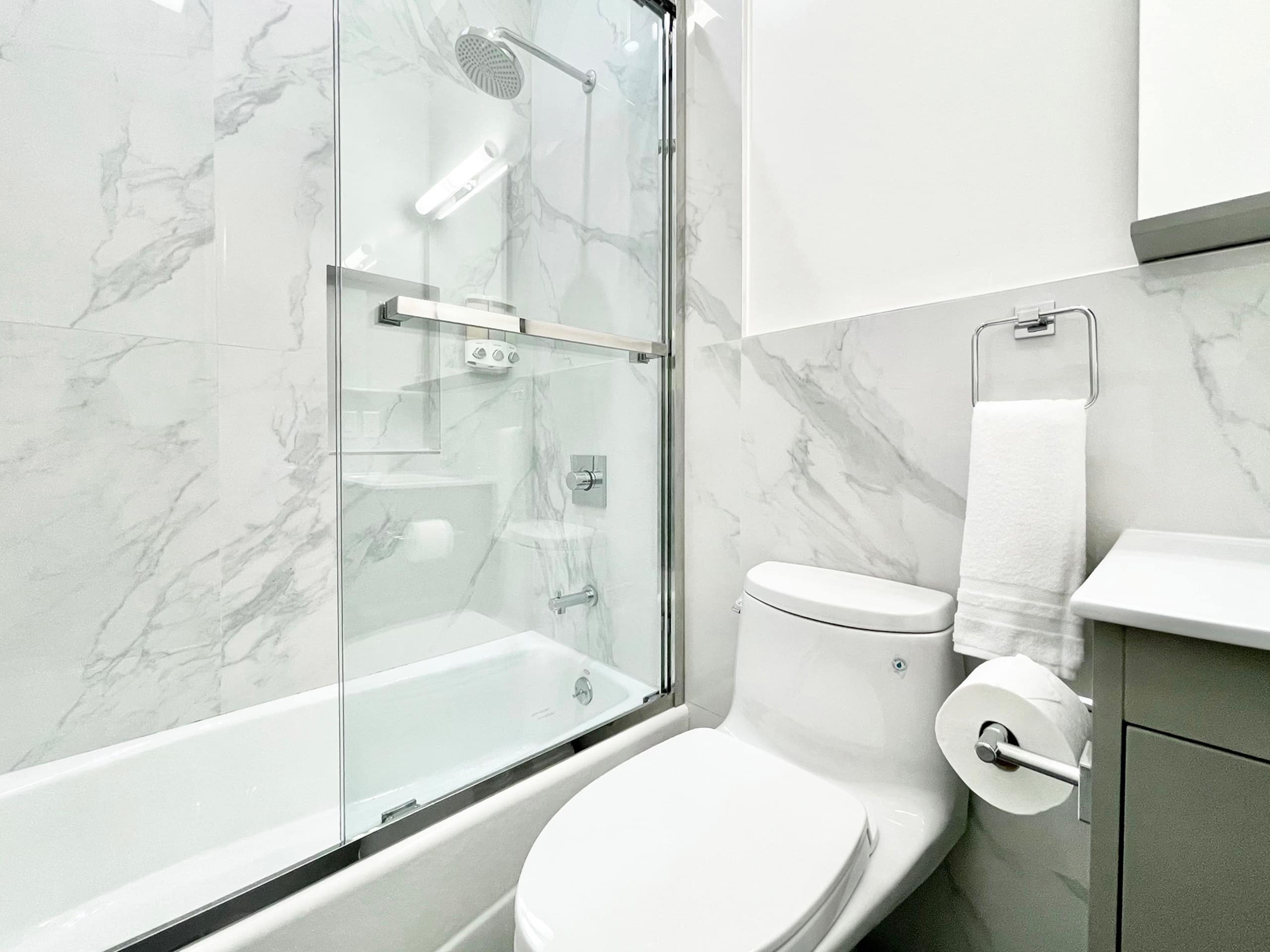 Home in San Francisco · ★4.89 · 2 bedrooms · 3 beds · 2 baths - Image 26