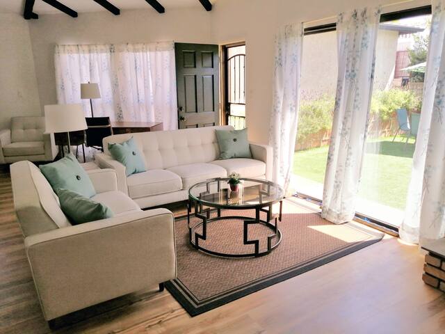 Big, Bright Beach City Home – 3 mi from the Ocean gallery image 5