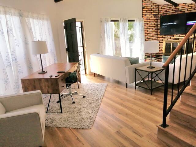 Big, Bright Beach City Home – 3 mi from the Ocean gallery image 4