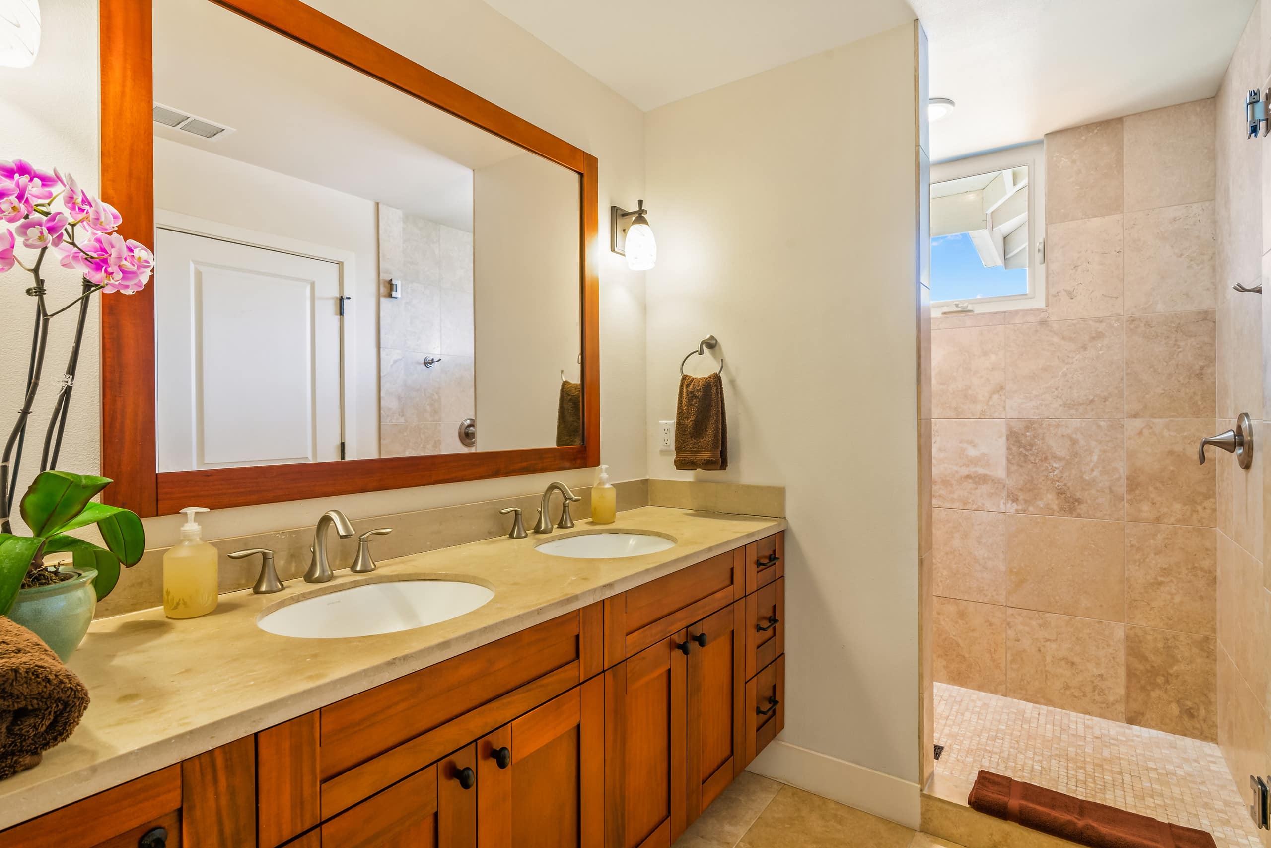 Condo in Koloa · ★4.99 · 3 bedrooms · 4 beds · 2.5 baths - Image 12