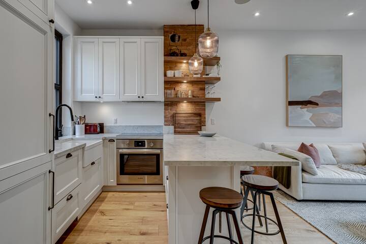 Luxury House In Historic Downtown Neighbourhood