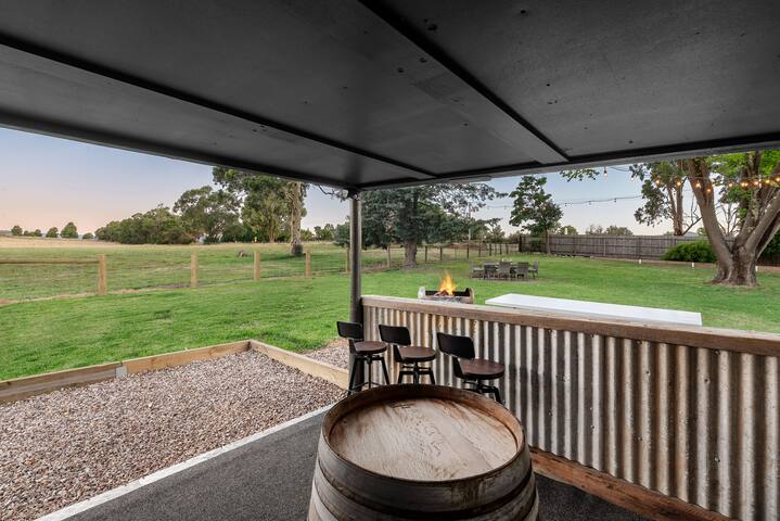 Yarra Grange Farm Stay – Gate House gallery image 3
