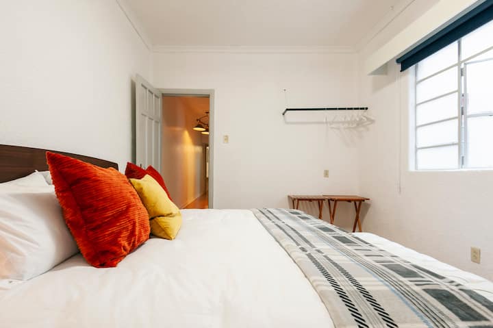 غرفة النوم 1