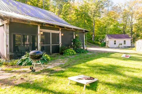 Dual Lakefront Cabins! Spa+Firepits+BBQs & Boats