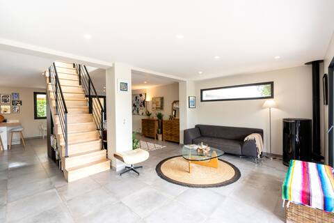 Top Airbnb: Gorgeous Sunset Villa with spa à Seignosse