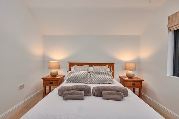 Kupumzika chumba cha kulala mara mbili kwenye ghorofa ya chini