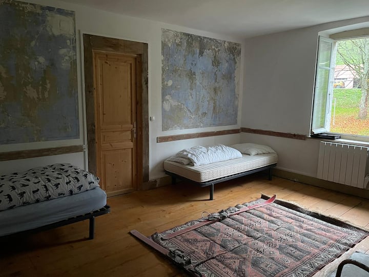 Herňa/spálňa navyše 
na prvom poschodí