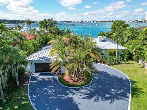 Sprawling Intracoastal home w/ pool & 65' dockage