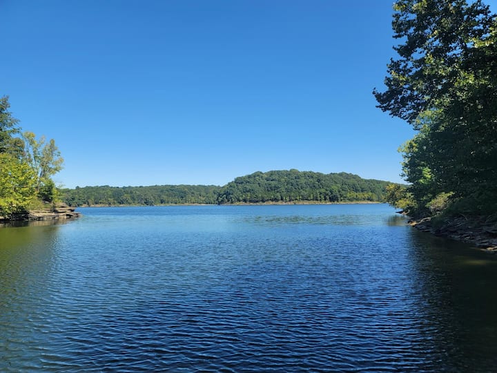 Beautiful Cottage on Barren River Lake w/Boat Dock Cottages for Rent