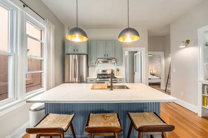 Boho Chic 3-BR Home in Denver | Walk to Sloan Lake gallery image 4