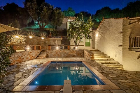 Olea villa, 2 bedrooms, swimming pool, sea view