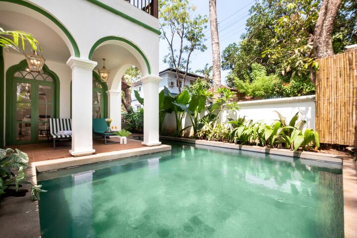 Staymaster Casa Moana · 4 BR Pool Villa ·Assagao