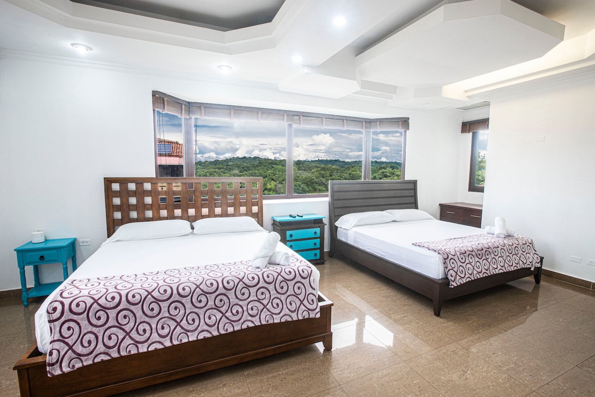 Разбудете се секое утро во удобноста на овие брачни кревети со мемориска пена