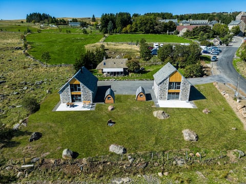 Le Buron Franck coeur village Aubrac