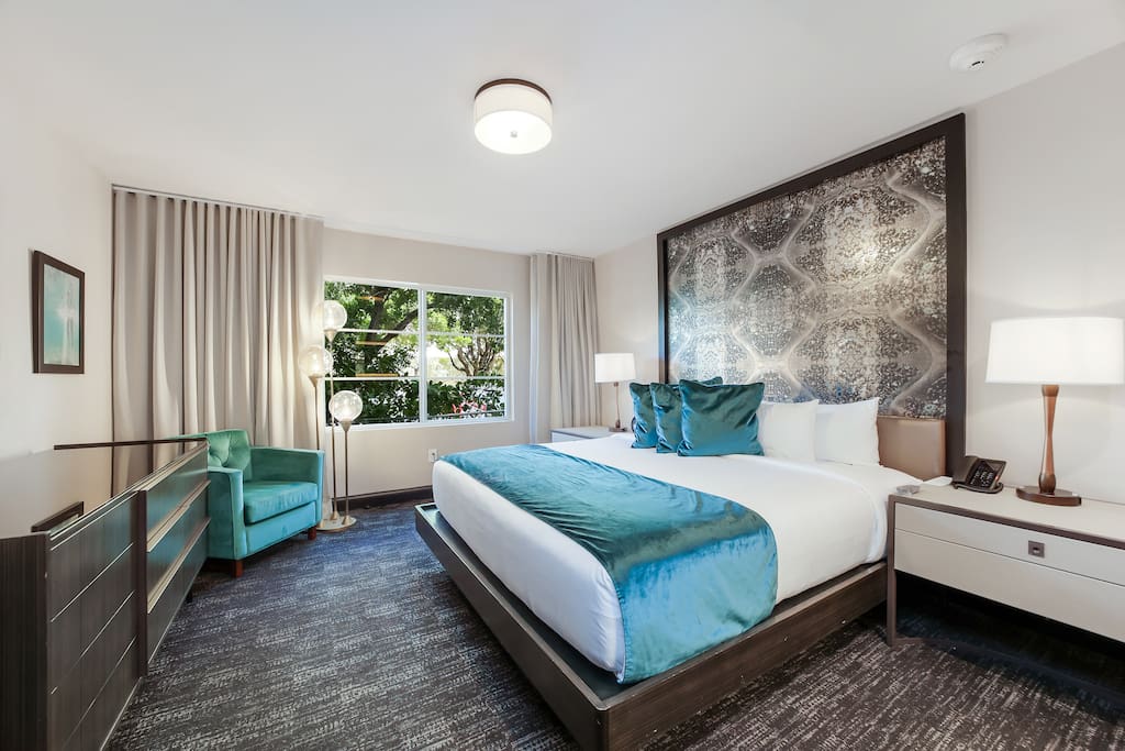 At Mine | Luxury Suite in Miami Beach