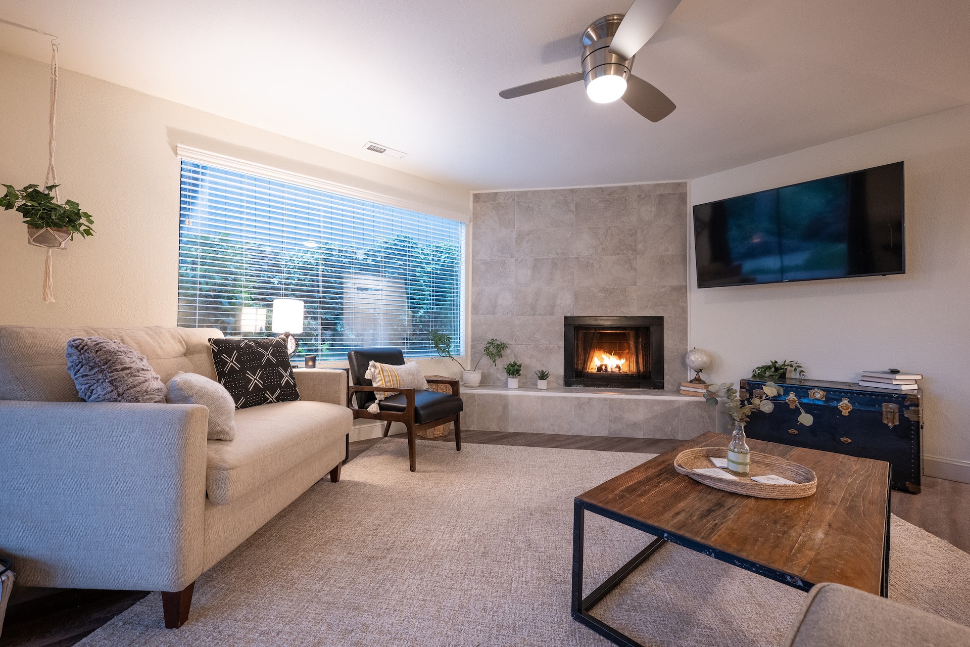 Cozy Modern Seattle Stay Near Airport & Downtown