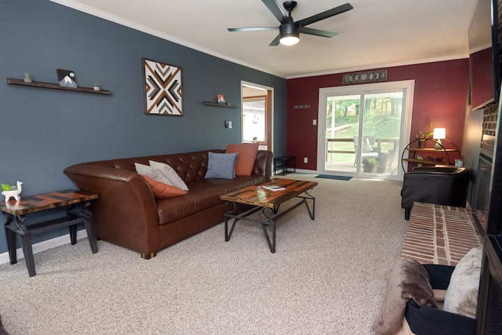 Spacious Full House W/arcade And Huge Yard! - Lake Norman, NC