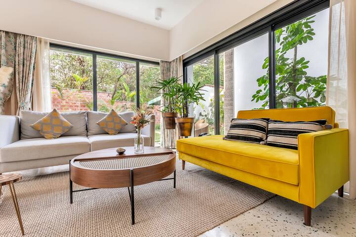 Living room image 1