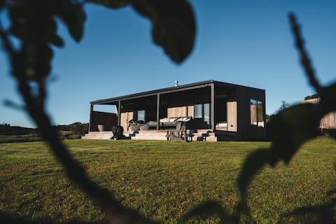 Matakana Cabin - Laidback Luxury