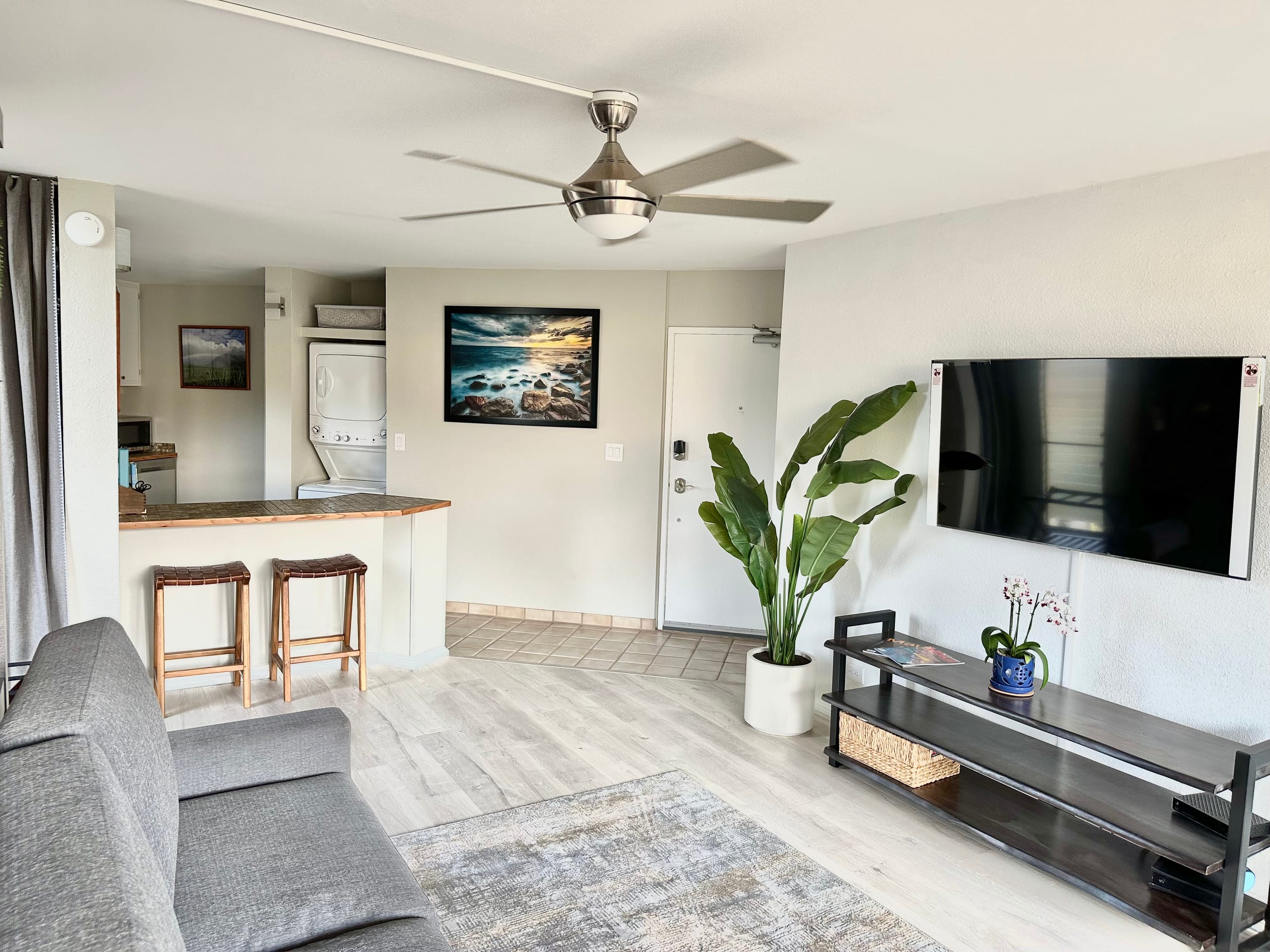 Condo in Wailuku · ★4.97 · Studio · 1 bed · 1 private bath - Image 3