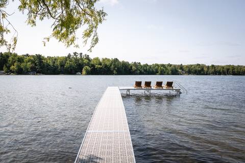 Lovely retreat on North Lake Leelanau!