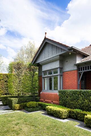 Luxury 4 bedroom home with pool gallery image 2