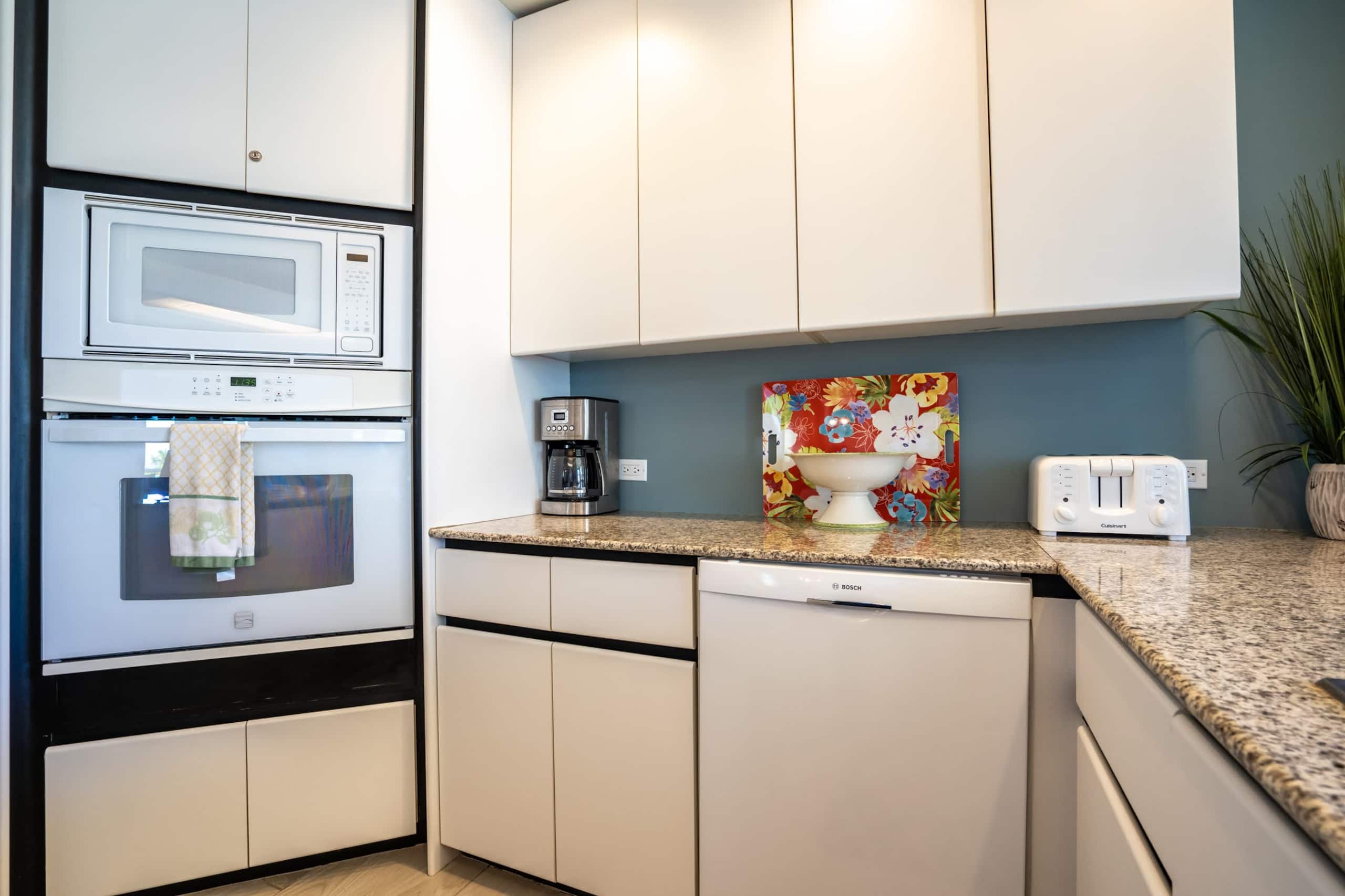 Condo in Wailea · ★4.88 · 1 bedroom · 2 beds · 2 baths - Image 7
