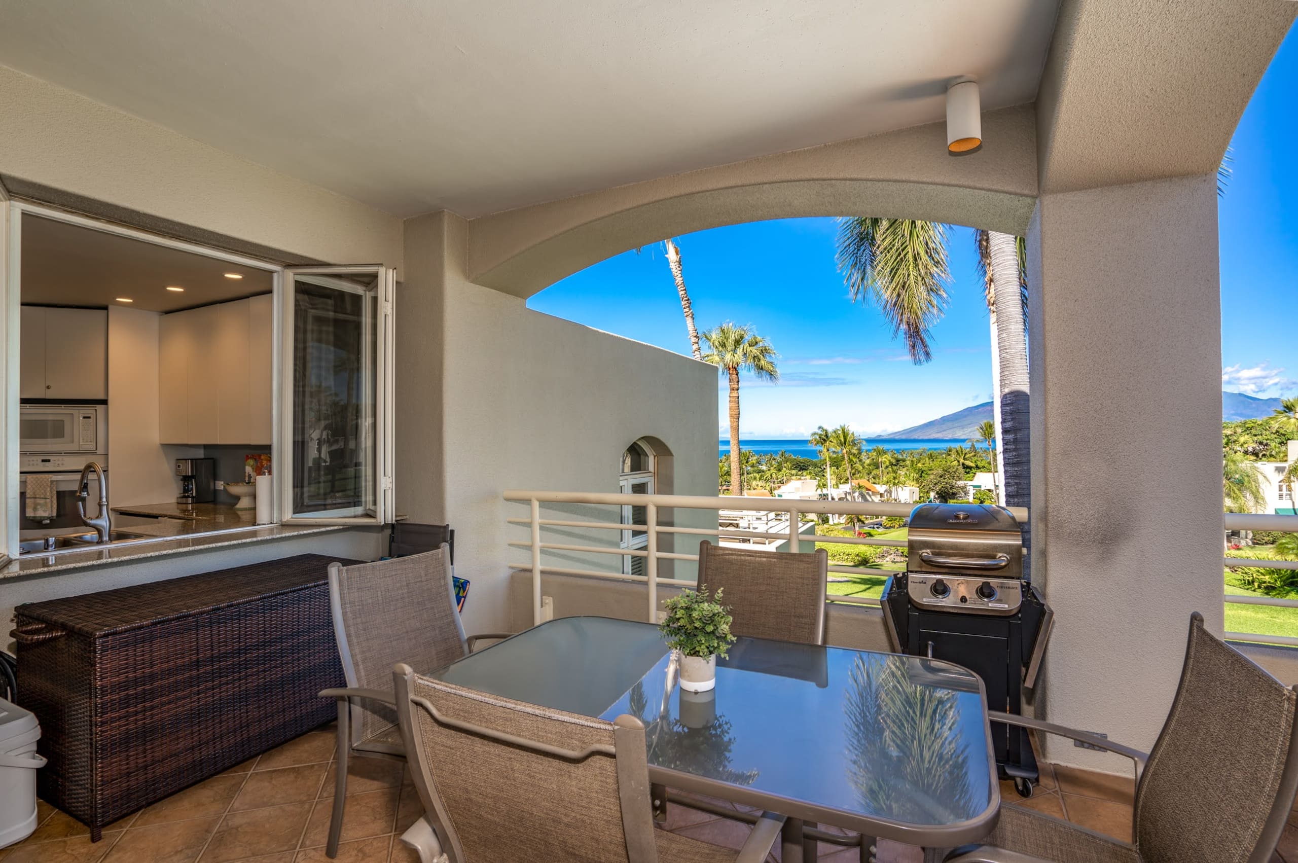 Condo in Wailea · ★4.88 · 1 bedroom · 2 beds · 2 baths - Image 28