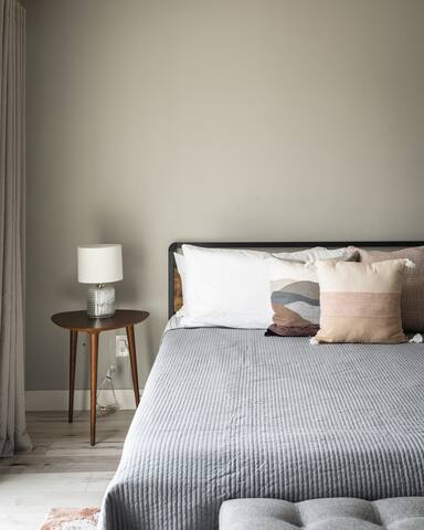 Bright & Spacious 3BR Home in Pacific Beach gallery image 5