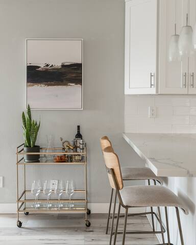 Bright & Spacious 3BR Home in Pacific Beach gallery image 4