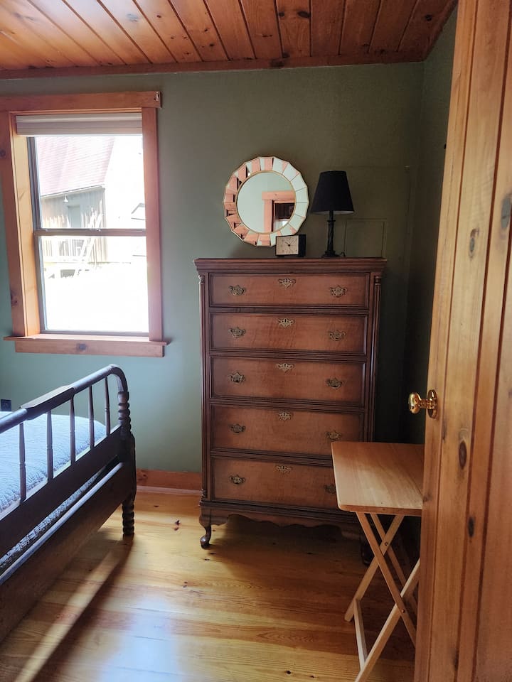 غرفة النوم 2