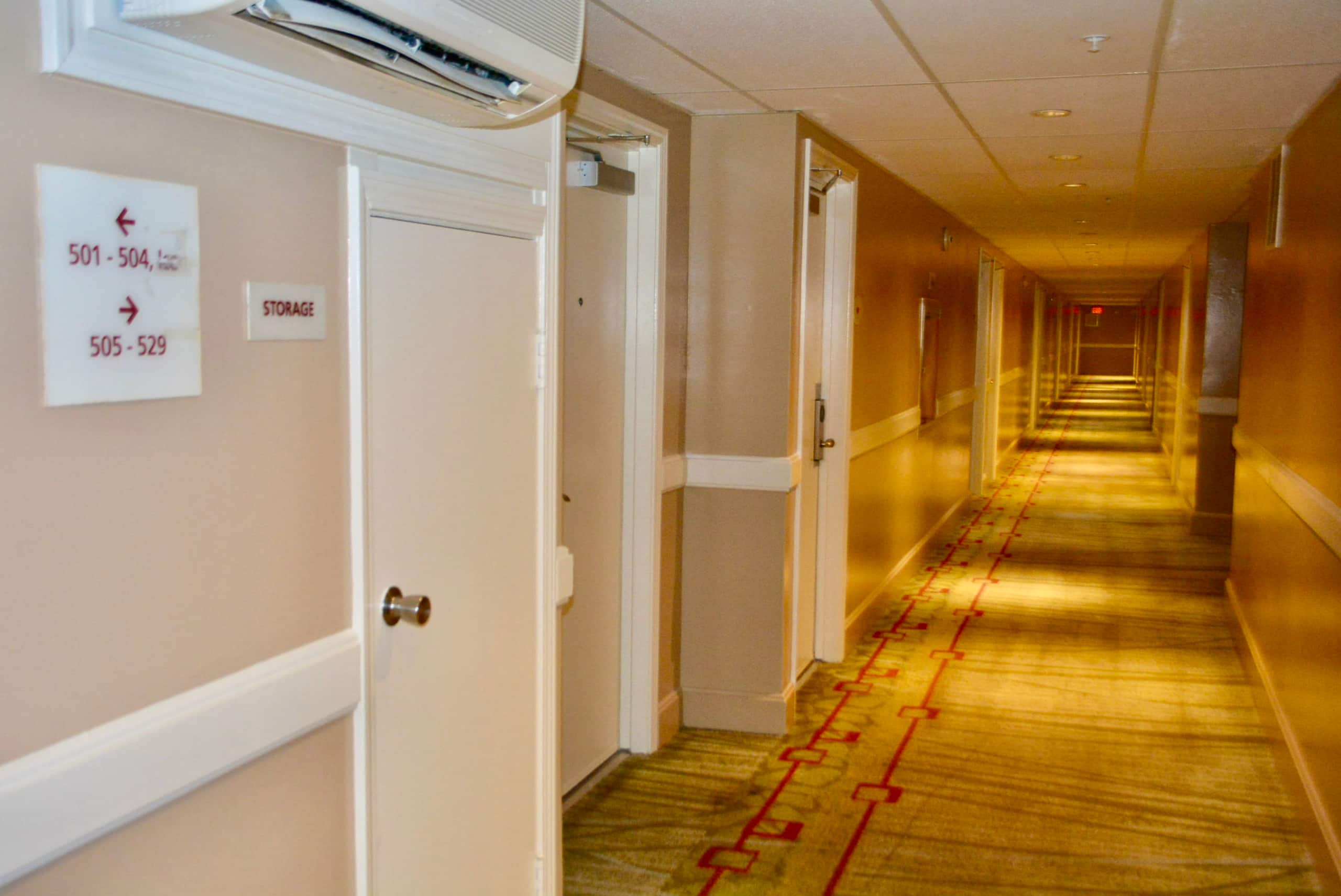 Condo in Honolulu · ★4.76 · 1 bedroom · 1 bed · 1 shared bath - Image 25