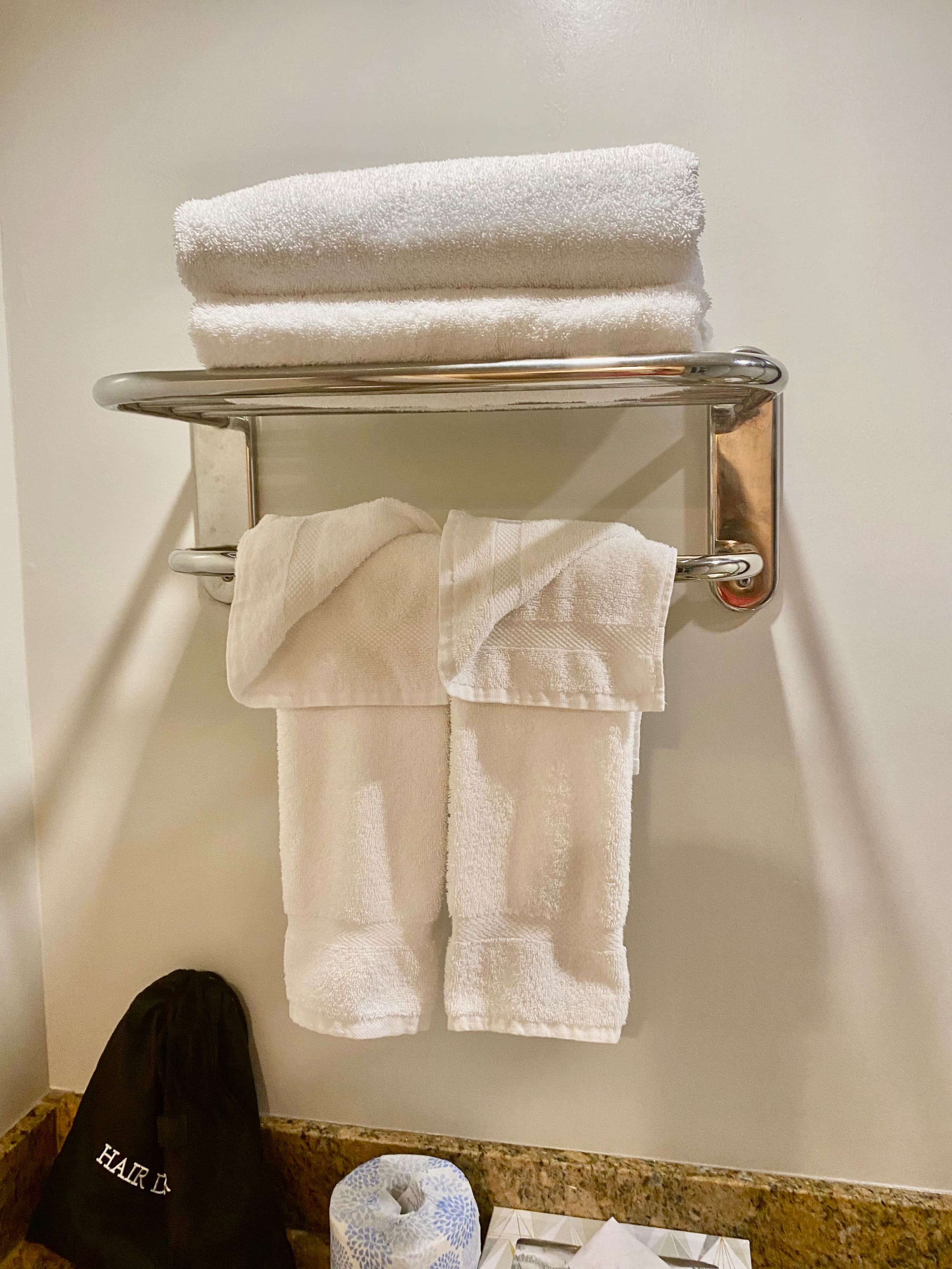 Condo in Honolulu · ★4.76 · 1 bedroom · 1 bed · 1 shared bath - Image 24