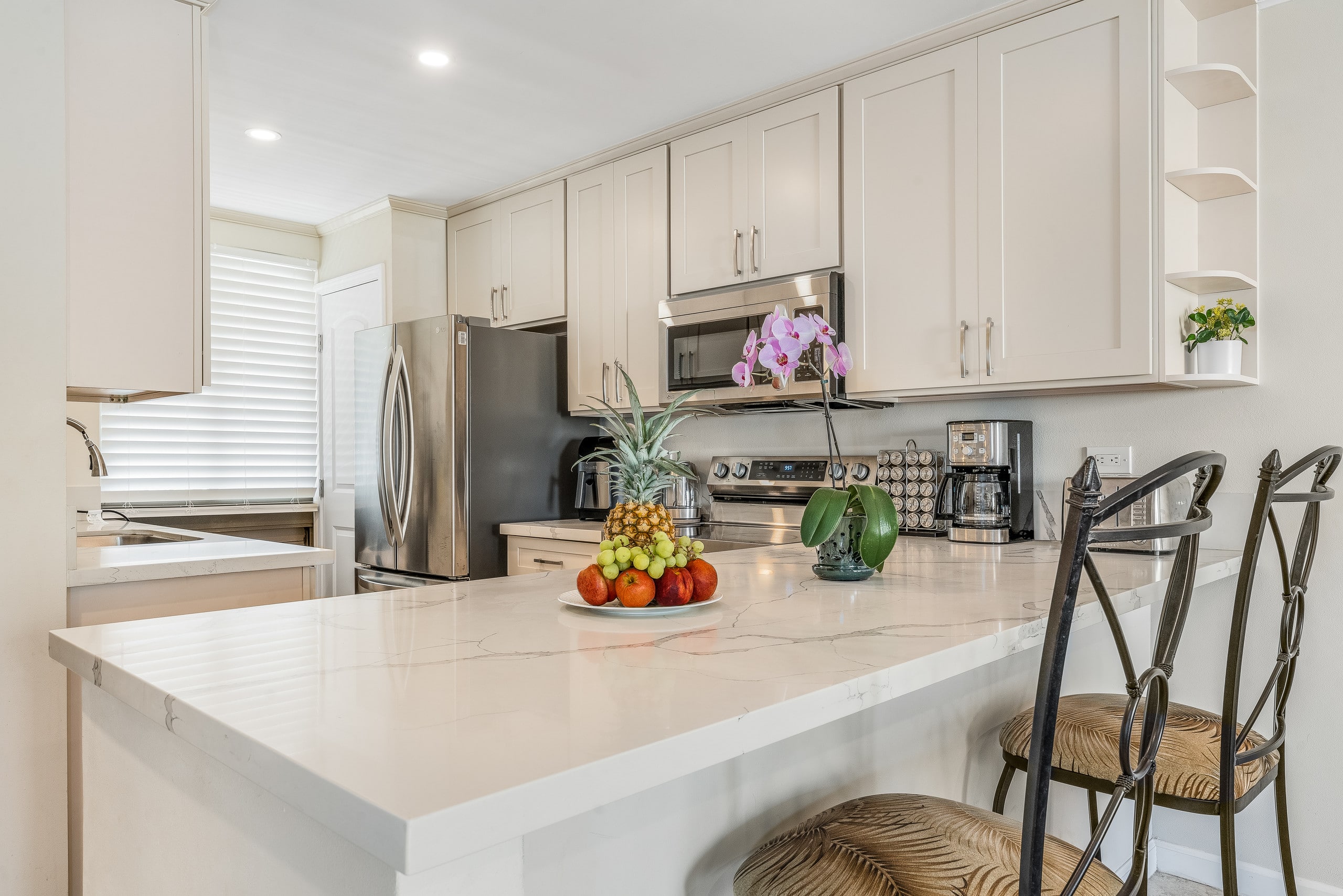 Condo in Lahaina · ★4.81 · 2 bedrooms · 3 beds · 2 baths - Image 7