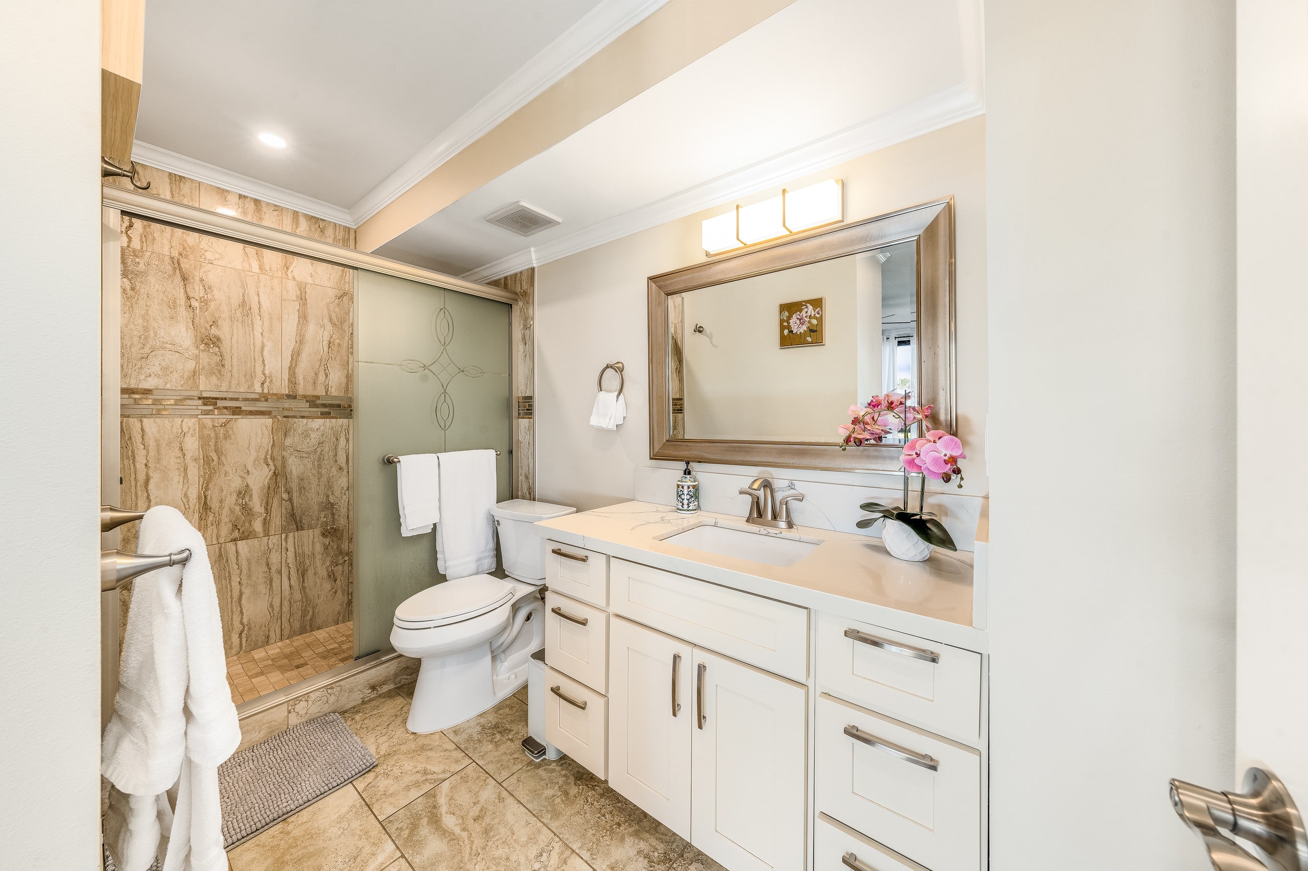 Condo in Lahaina · ★4.81 · 2 bedrooms · 3 beds · 2 baths - Image 28