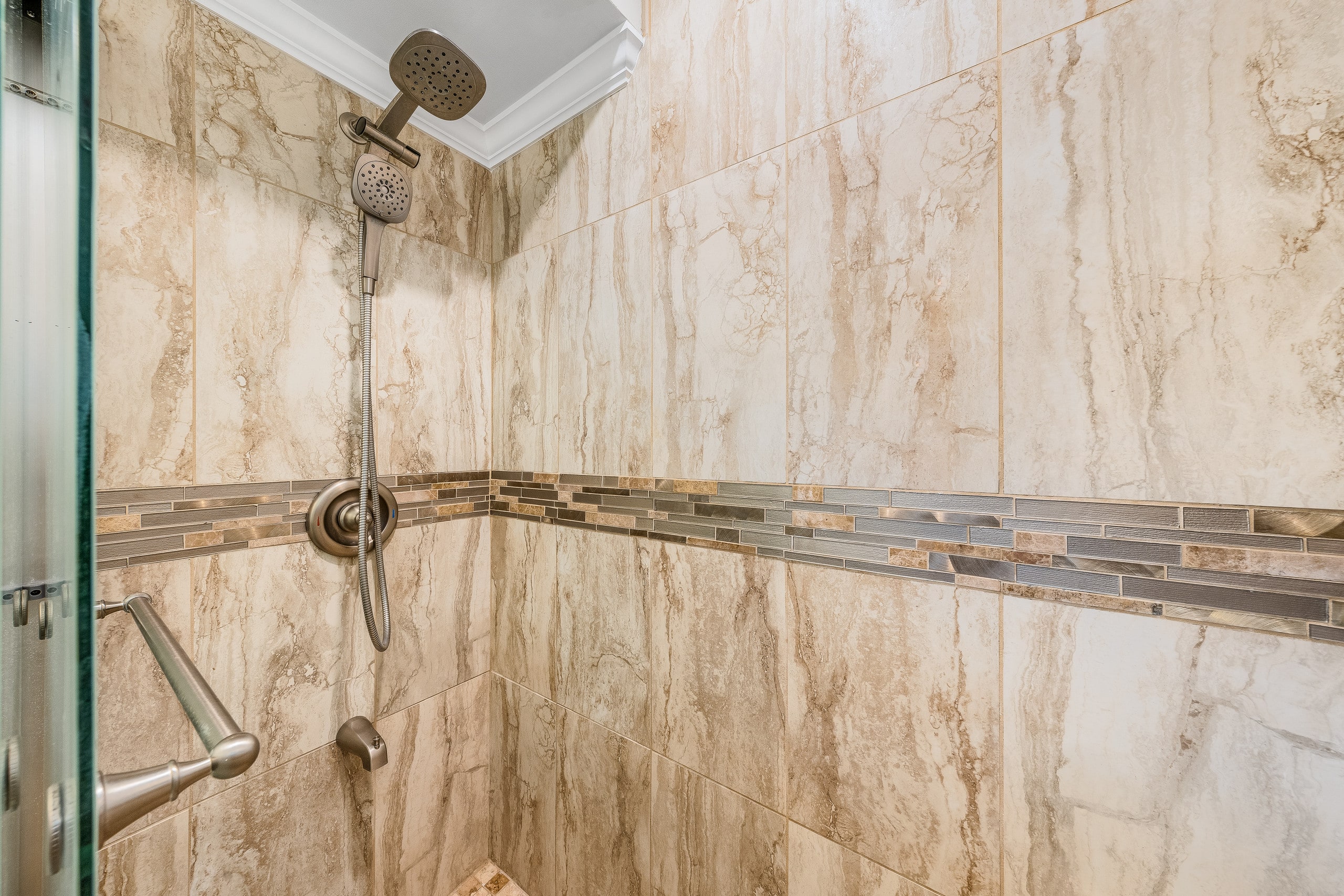 Condo in Lahaina · ★4.81 · 2 bedrooms · 3 beds · 2 baths - Image 26
